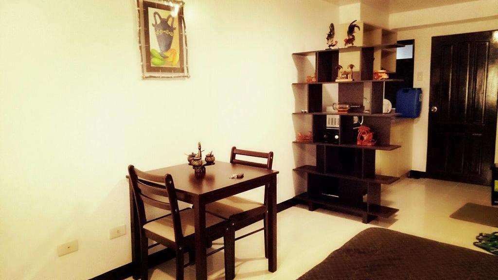 Darvy Suite Muntinlupa City Exterior foto